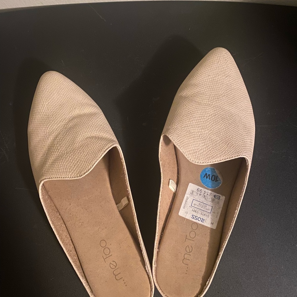 Me Too Cream Flats with Pointed Toe and Suede Finish